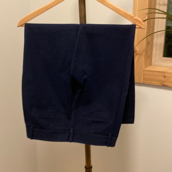 Aritzia ๐ 3 for $35 Babaton Navy Size 2 Elliot Pants - Picture 2 of 5